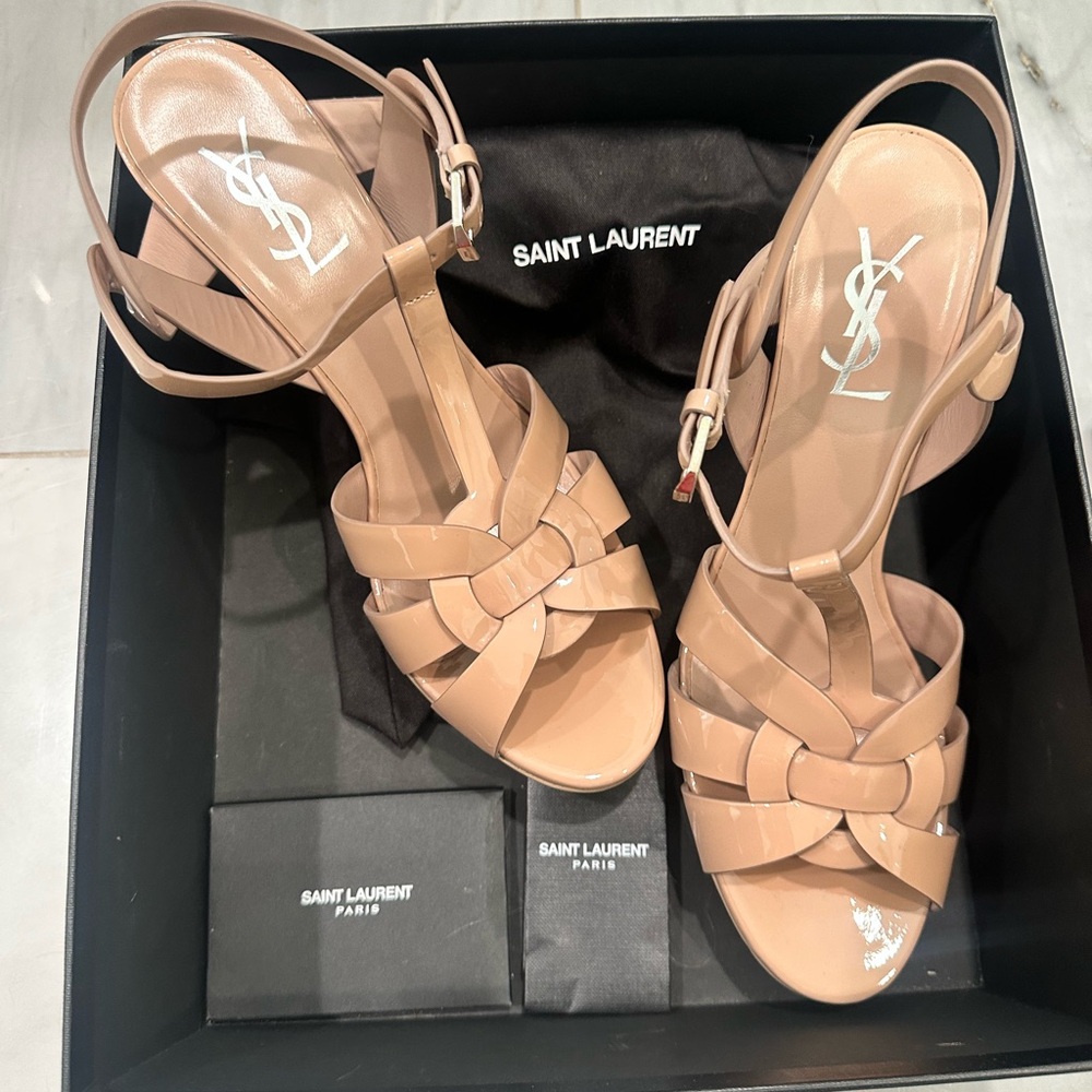 Saint Laurent Nude Heels